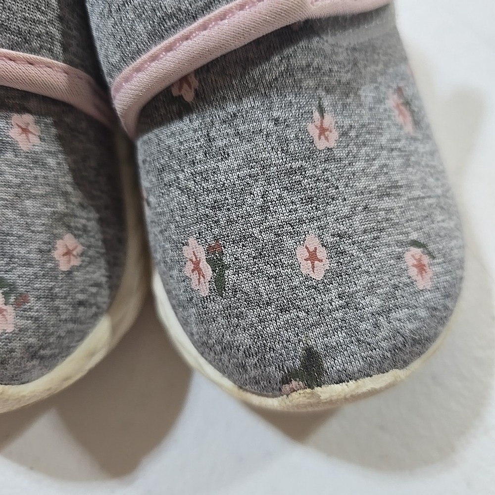 Carter's Baby Girl Floral Gray Walking Sneakers Cat And Jack Pink Size 5c - Picture 3 of 10